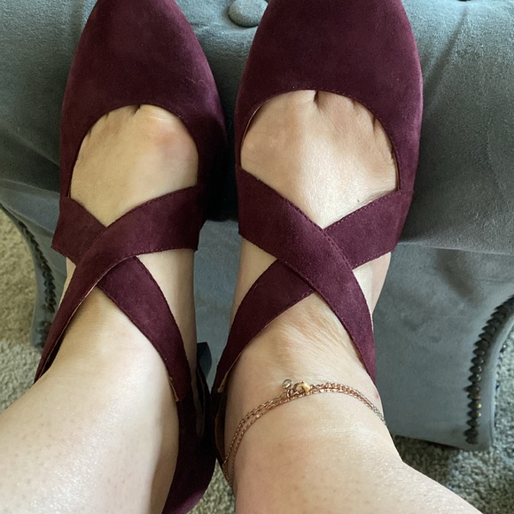 Easy spirit burgundy suede heels with crossover Velcro strap - Picture 15 of 15
